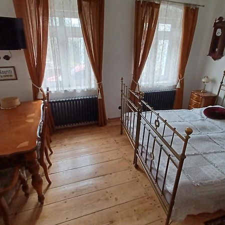 Zlata Leta - Apartmanovy Dum Яхимів Екстер'єр фото